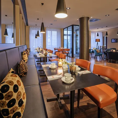 Adina Apartment Hotel Frankfurt Neue Oper-3
